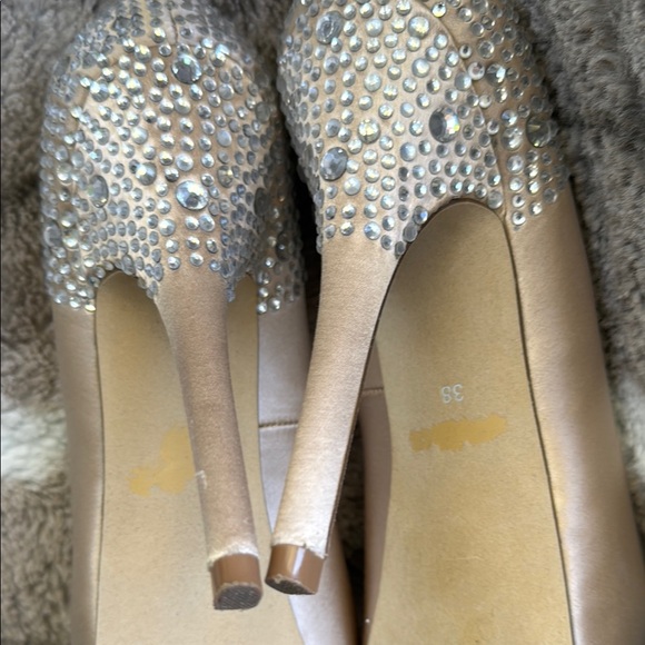 Beige satin open toe pumps with rhinestones Aldo. - Picture 11 of 12